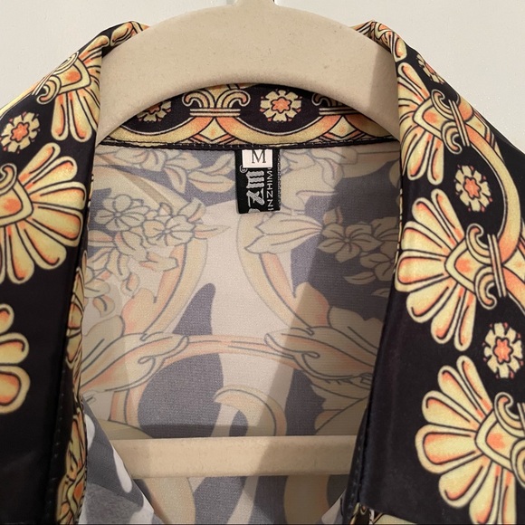 QPZM ANIMAL PRINT LONG SLEEVE BUTTON DOWN S/M - Picture 2 of 3